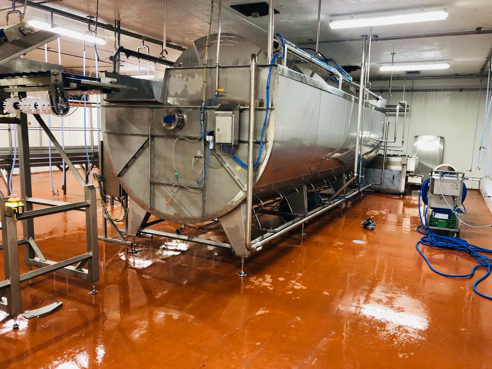 Spin Defroster vessel installed in a fish processing plant